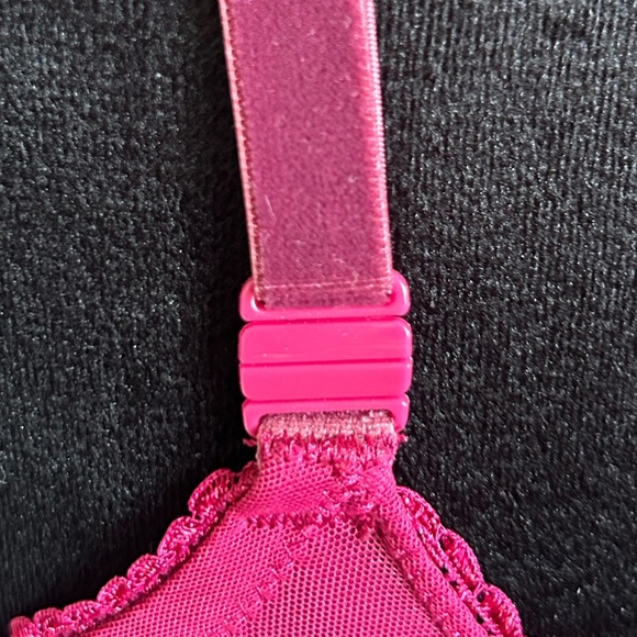 Victoria’s Secret Womans 36 C Dream Angles Push-Up Pink Lace Bra - Picture 8 of 11